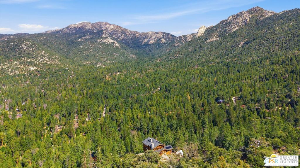 54620 Crest Drive Property Photo 47