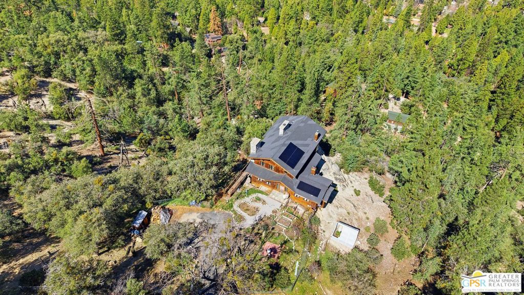 54620 Crest Drive Property Photo 48