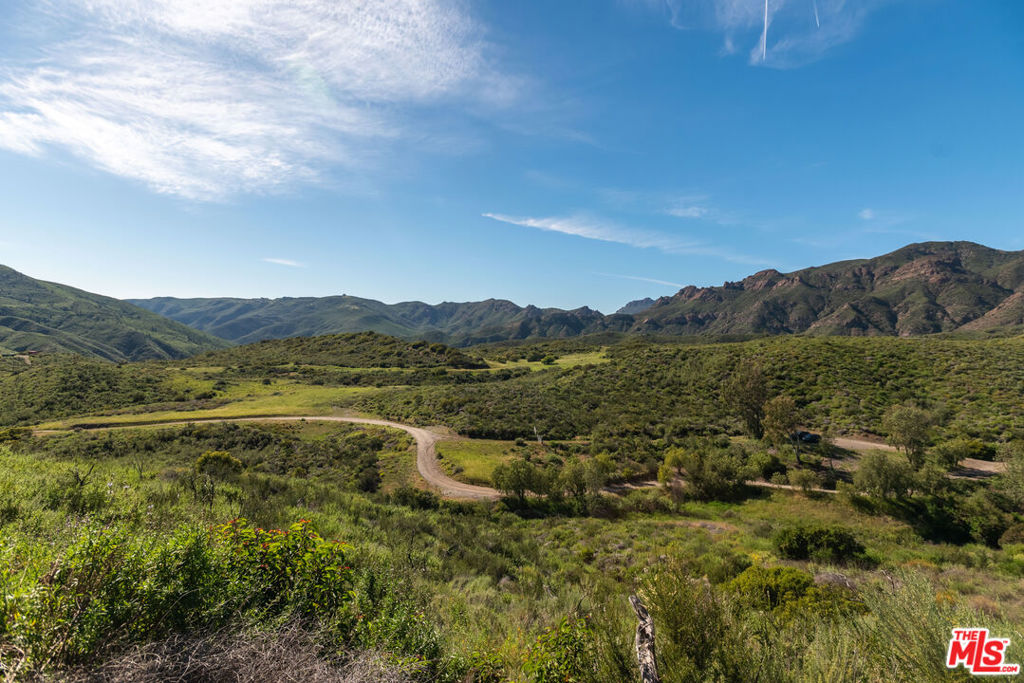 34229 Mulholland Highway Property Photo 1