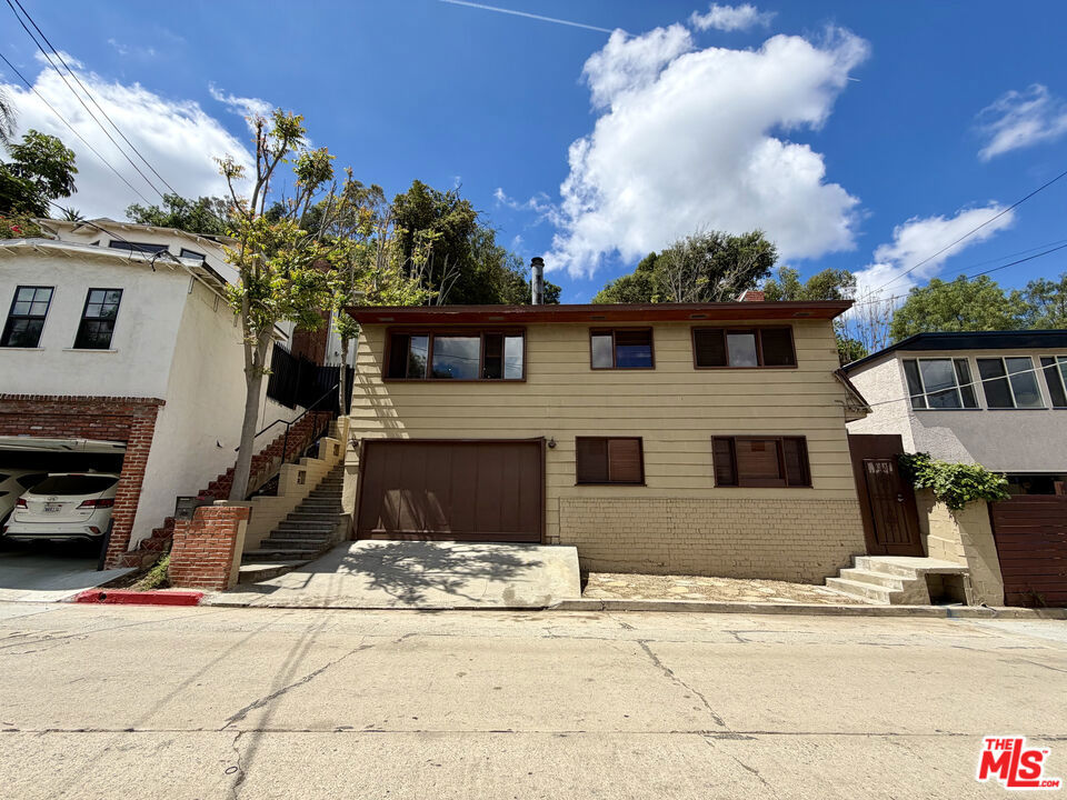 6871 Pacific View Drive Property Photo 1