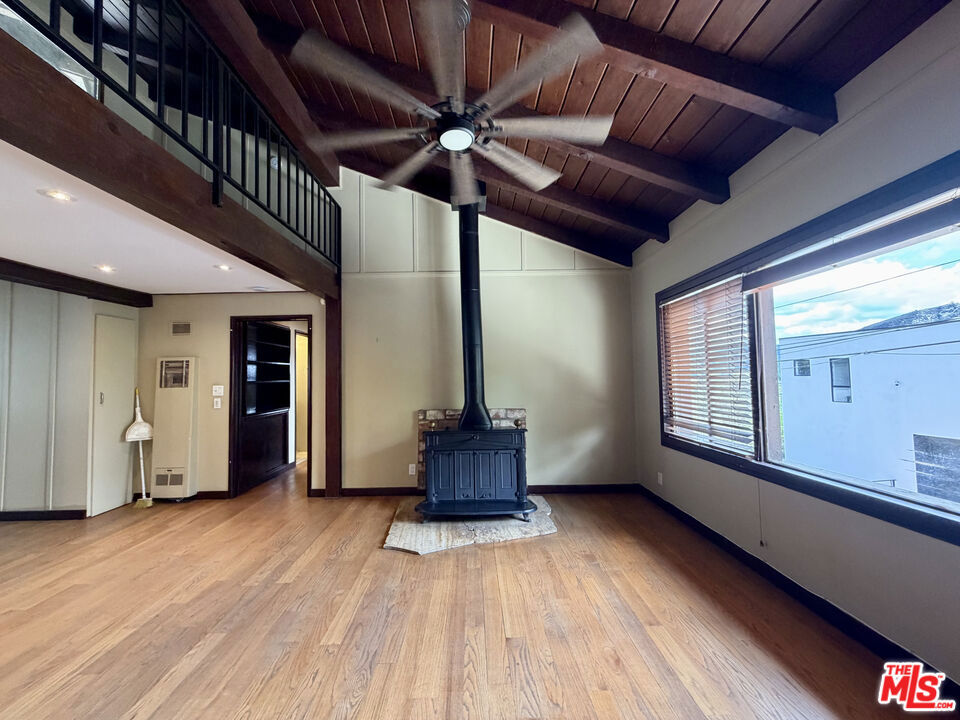 6871 Pacific View Drive Property Photo 9