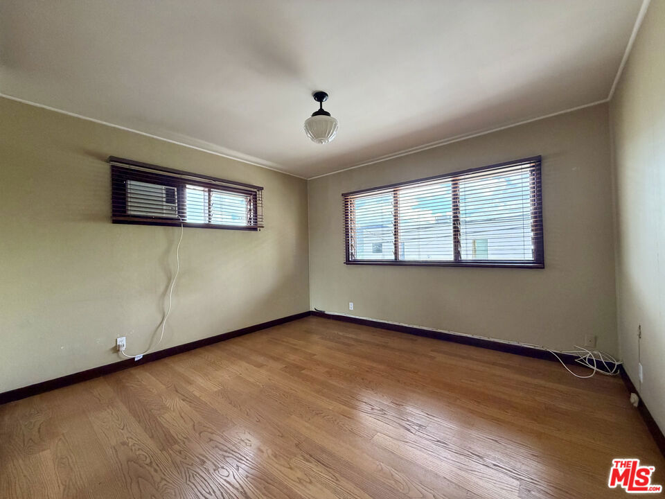 6871 Pacific View Drive Property Photo 18