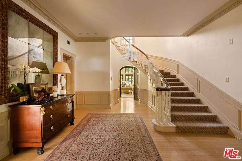 214 S Beverly Glen Boulevard Property Photo 3