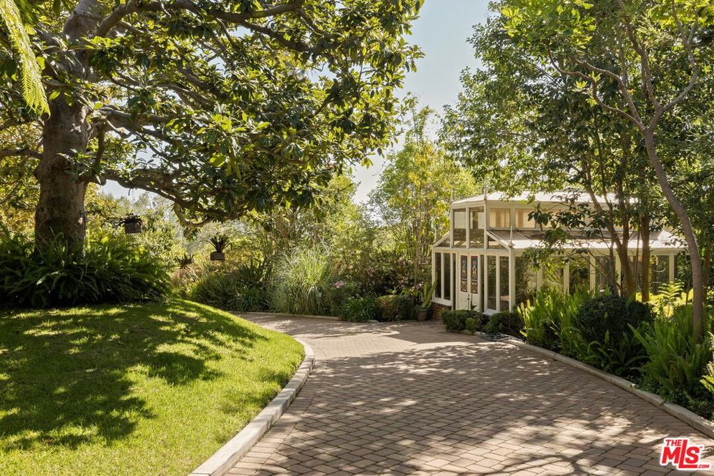 214 S Beverly Glen Boulevard Property Photo 36