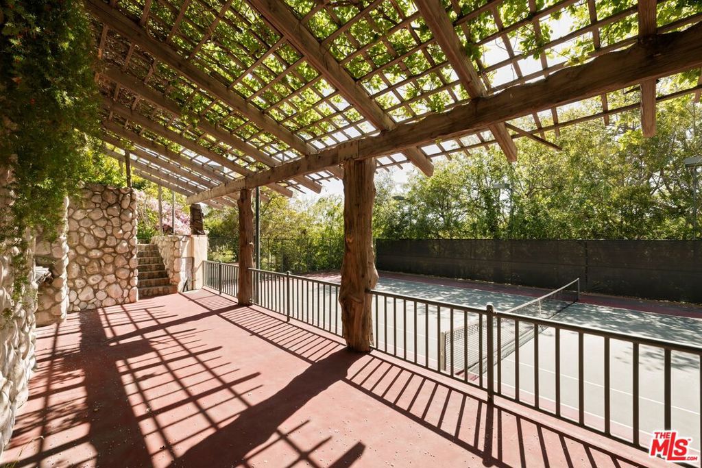 214 S Beverly Glen Boulevard Property Photo 38