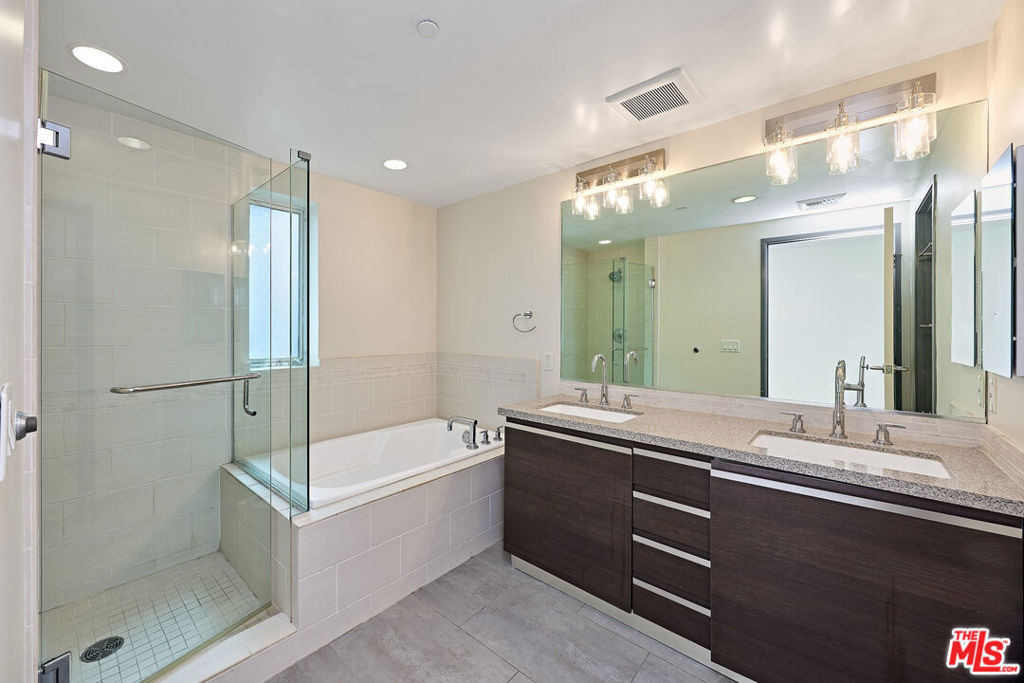 3119 Via Dolce 302 Property Photo 11