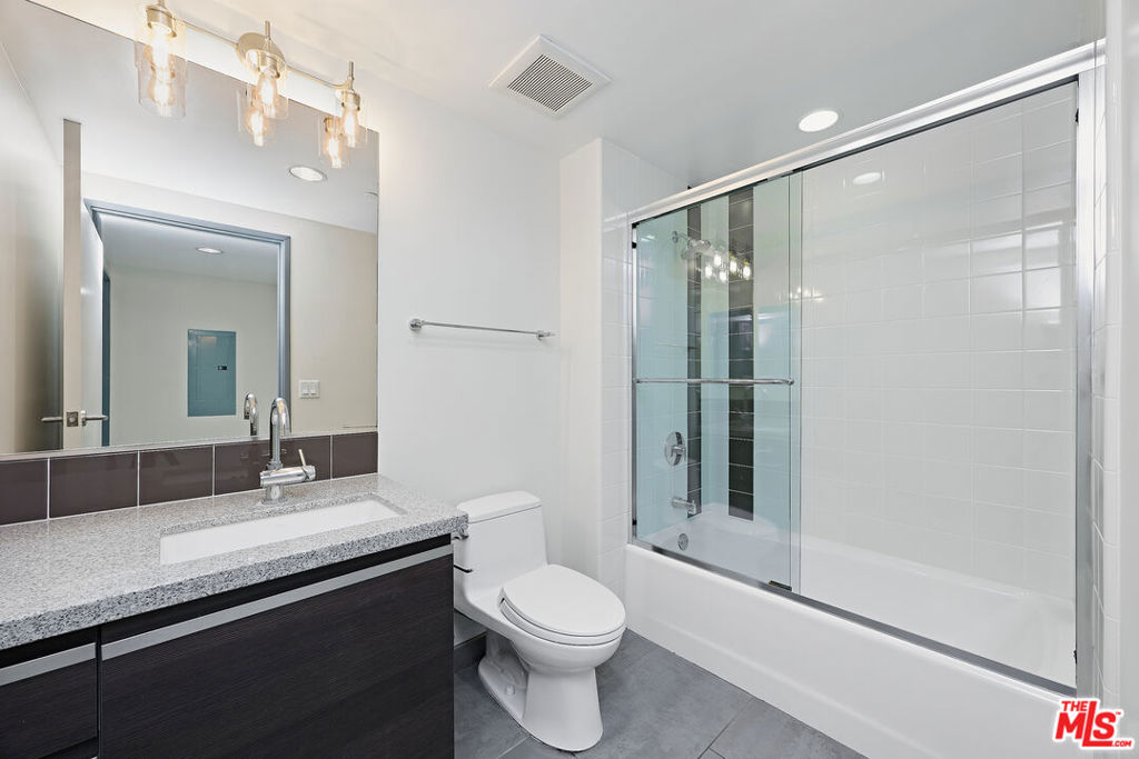 3119 Via Dolce 302 Property Photo 16