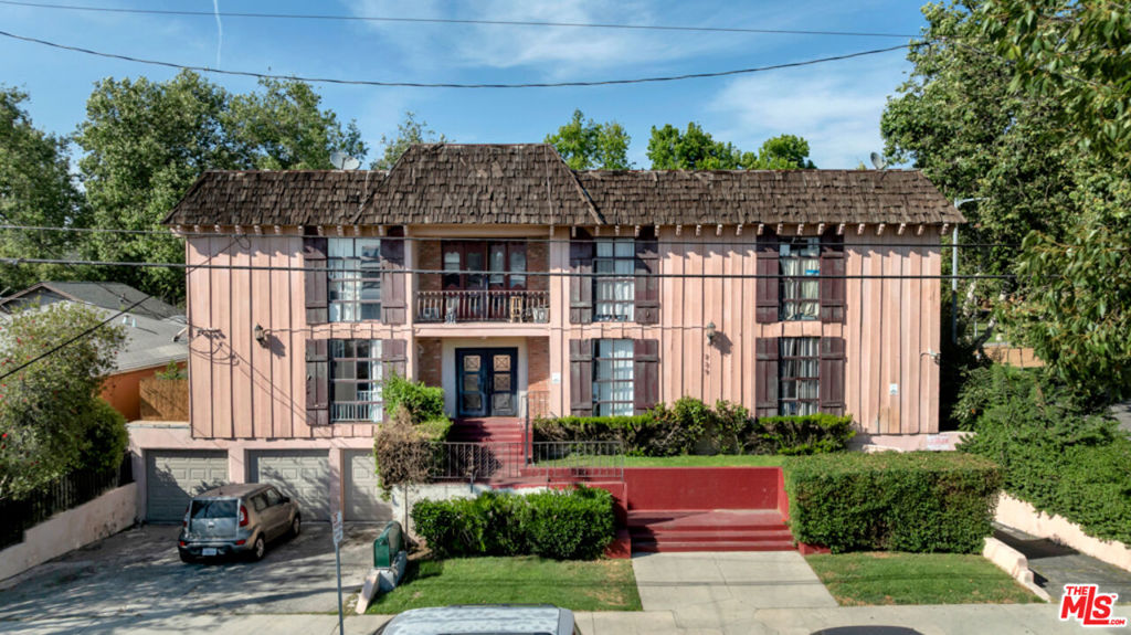 729 Raleigh Street Property Photo 1