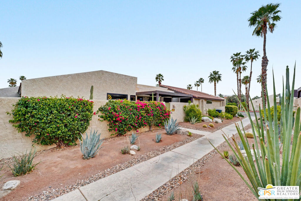 1310 E Andreas Road Property Photo 49