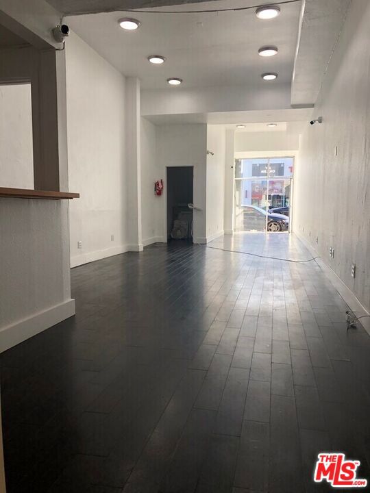7619 Melrose Avenue Property Photo 6