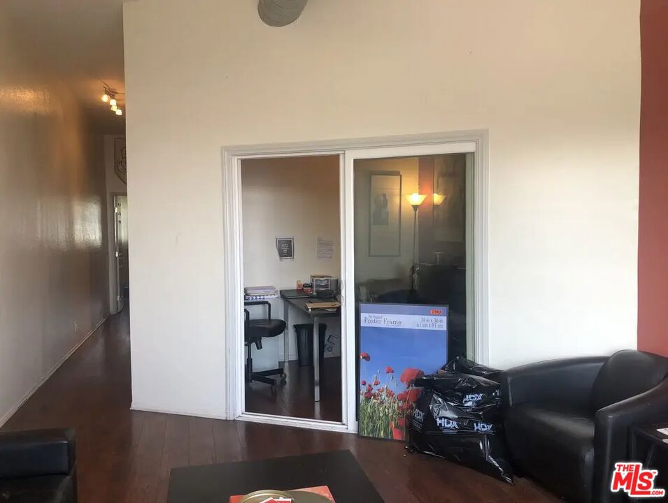 7619 Melrose Avenue Property Photo 8
