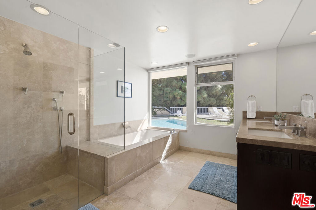 510 Leslie Lane Property Photo 10