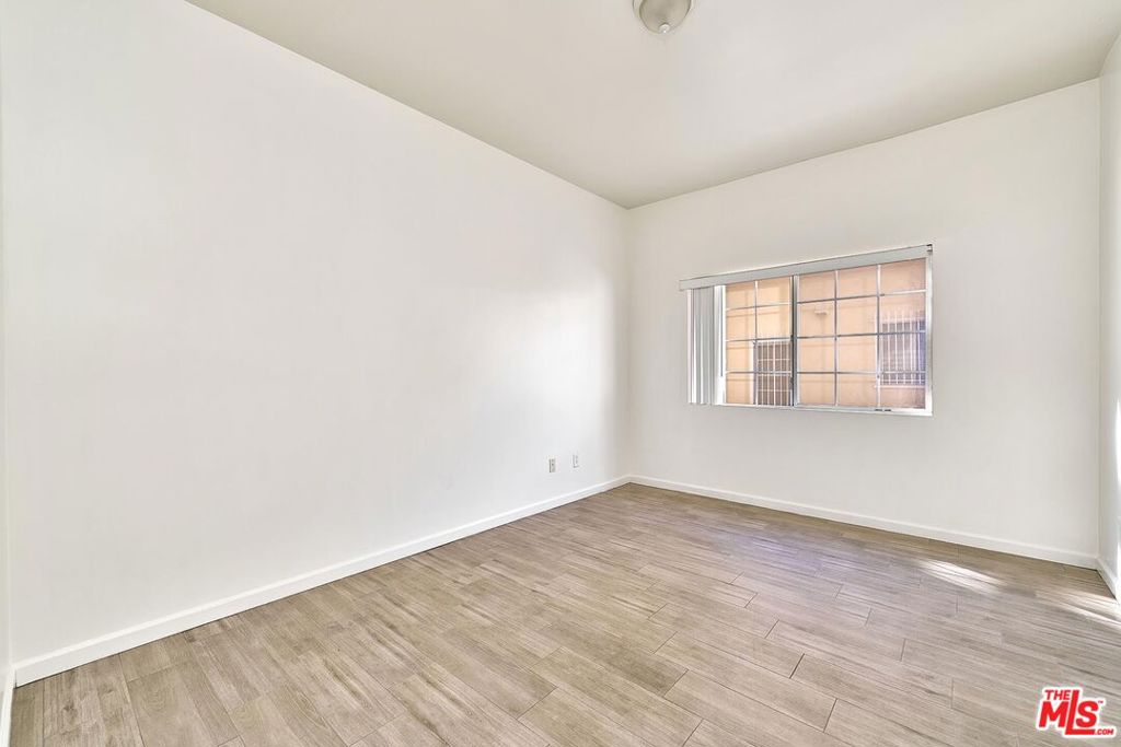 705 S Gramercy Place Property Photo 14