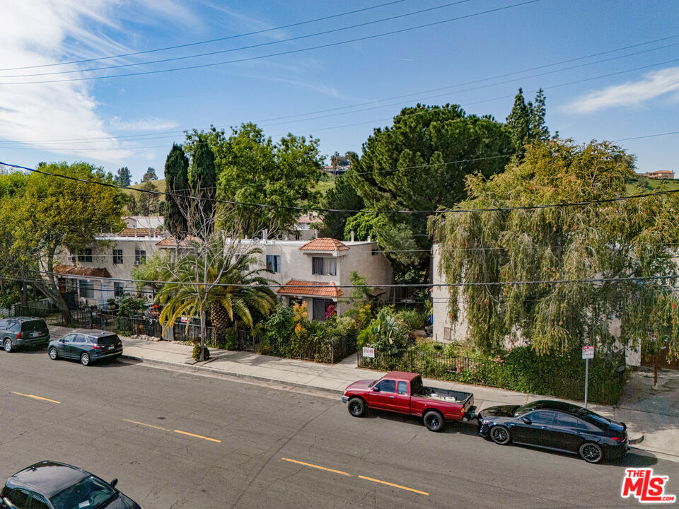 9015 Owensmouth Avenue Property Photo 3