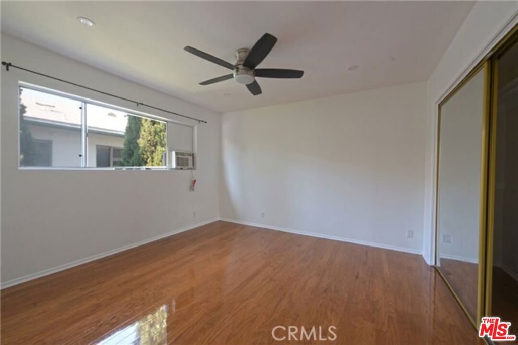 1436 S Bedford Street 5 Property Photo 4