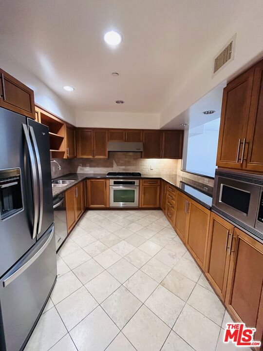 8238 W Manchester Avenue 103 Property Photo 8
