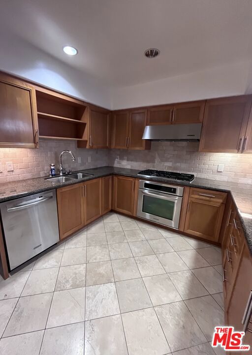 8238 W Manchester Avenue 103 Property Photo 11