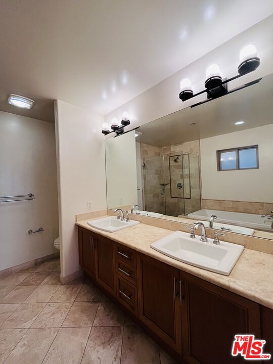8238 W Manchester Avenue 103 Property Photo 19