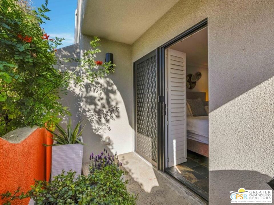 351 N Hermosa Drive 5d1 Property Photo 18