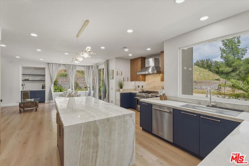 3891 Marks Road Property Photo 18