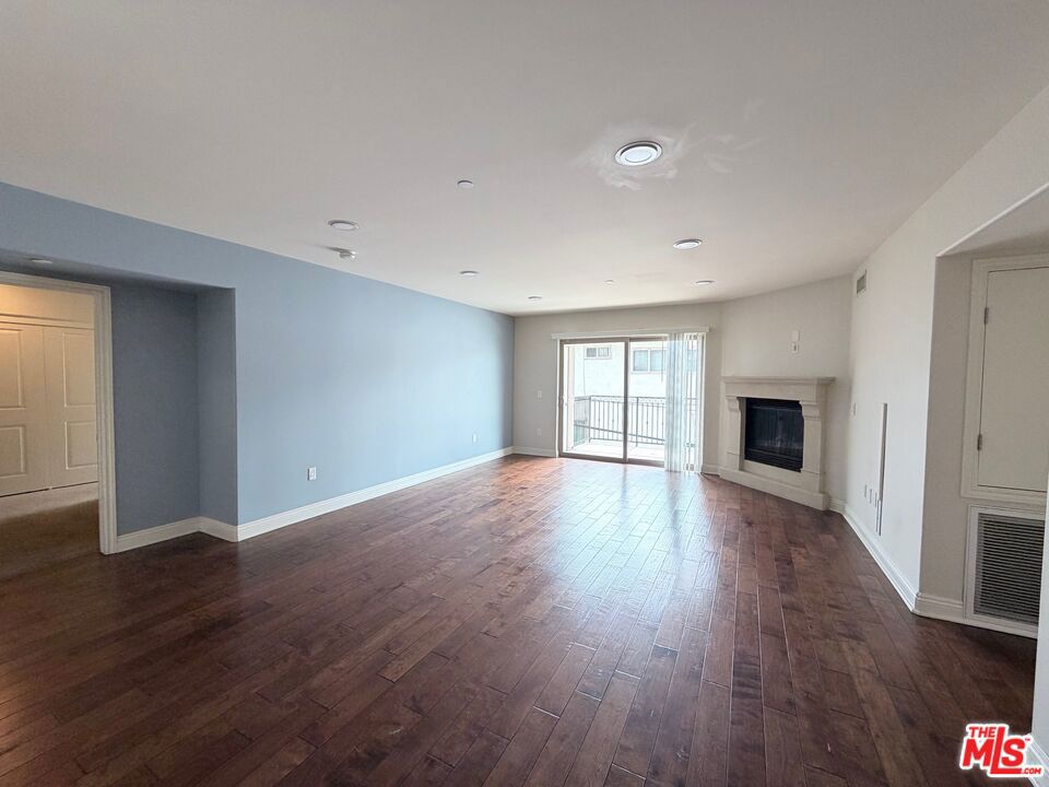 8238 W Manchester Avenue 308 Property Photo 4