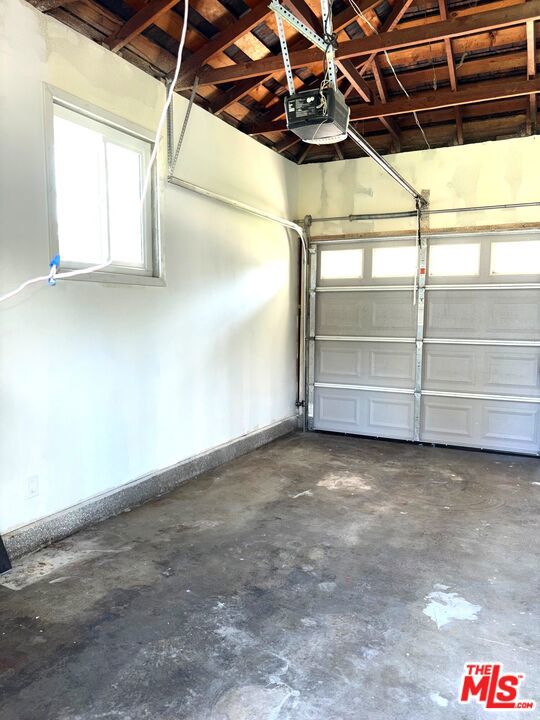 1530 W 21st Street Property Photo 38