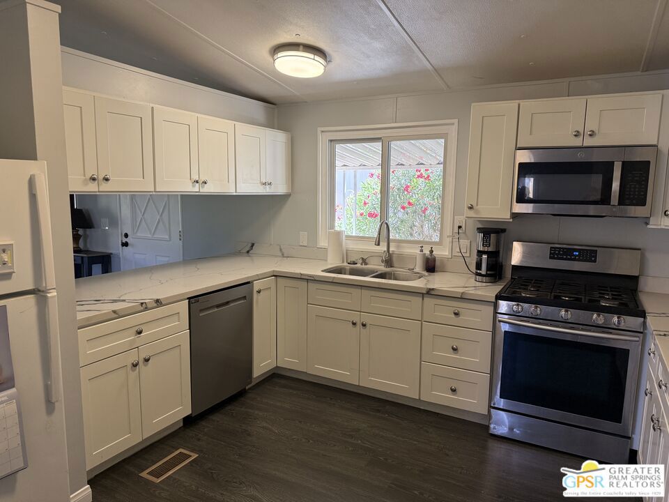 15500 Bubbling Wells Road 146 Property Photo 17