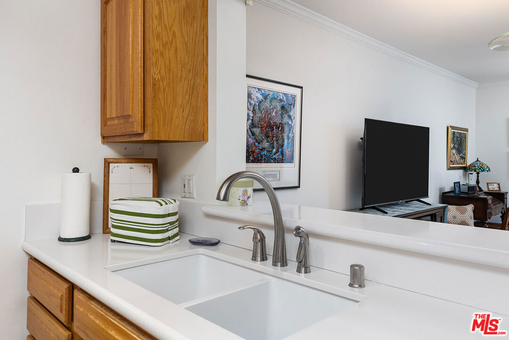 501 Palisades Drive 105 Property Photo 3