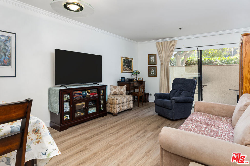 501 Palisades Drive 105 Property Photo 5