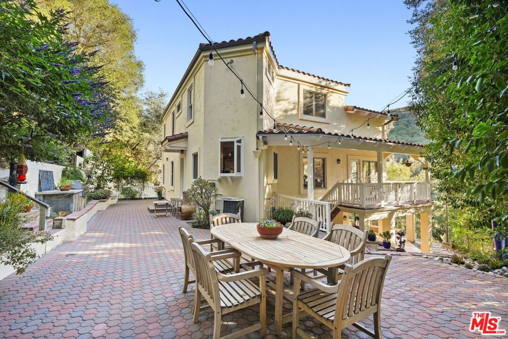774 Old Topanga Canyon Road Property Photo 4