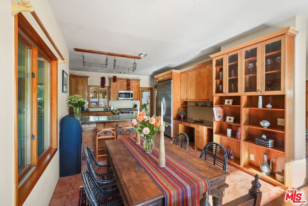 774 Old Topanga Canyon Road Property Photo 12