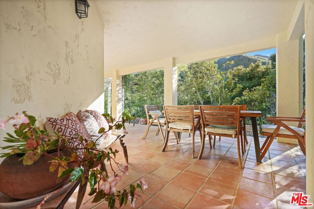 774 Old Topanga Canyon Road Property Photo 43