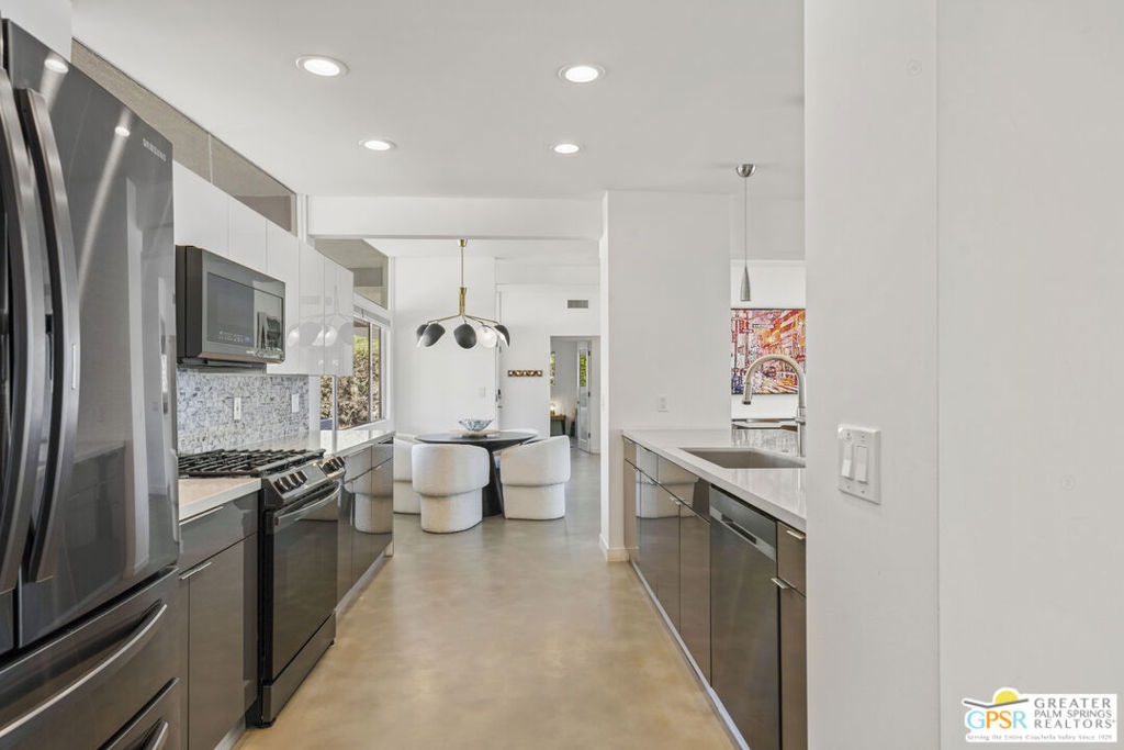 71366 Biskra Road Property Photo 11