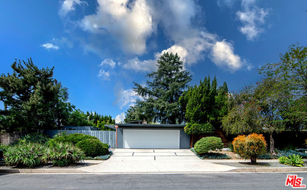 17600 Lemarsh Street Property Photo 42