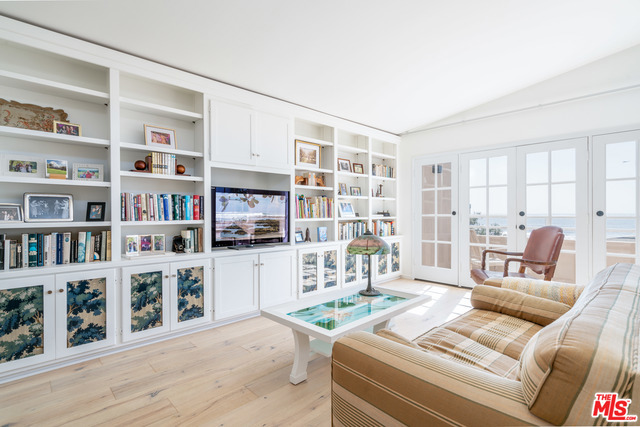 31034 Broad Beach Road Property Photo 13