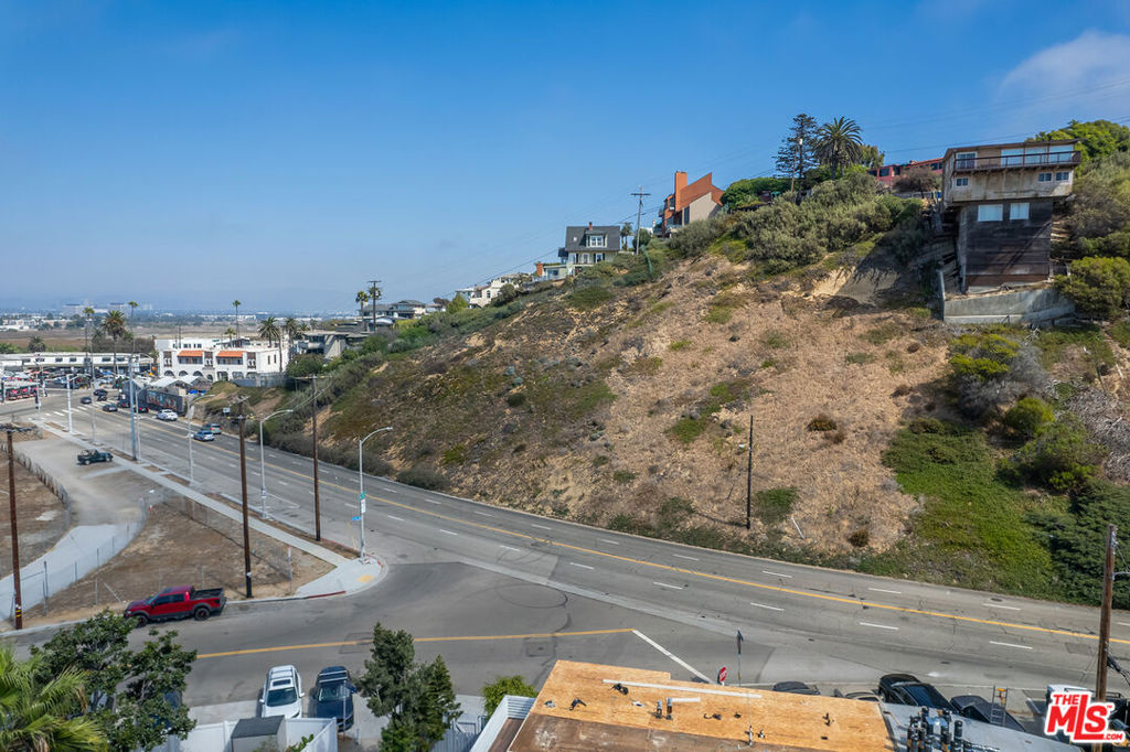 6916 Vista Del Mar Property Photo 7