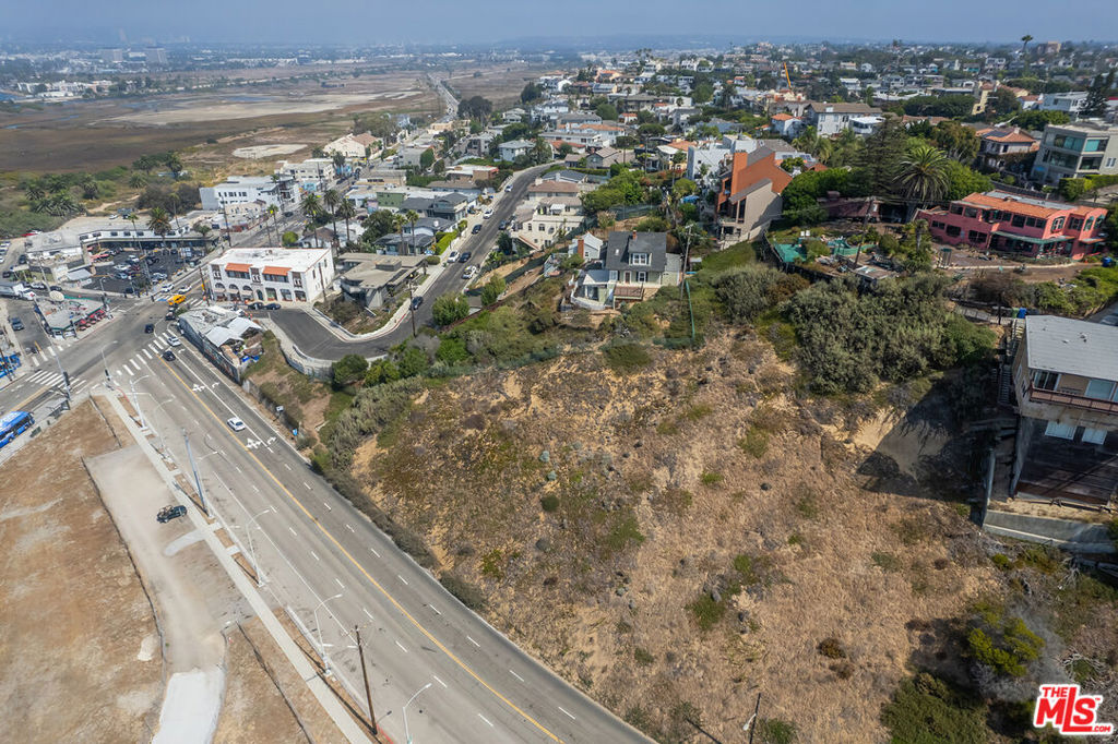 6916 Vista Del Mar Property Photo 10