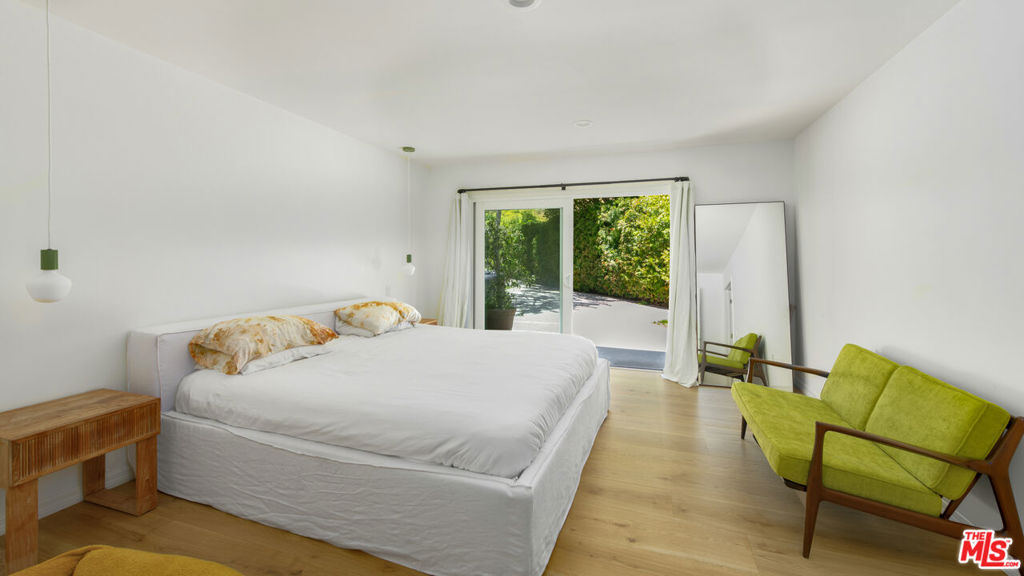 6202 Frondosa Drive Property Photo 16