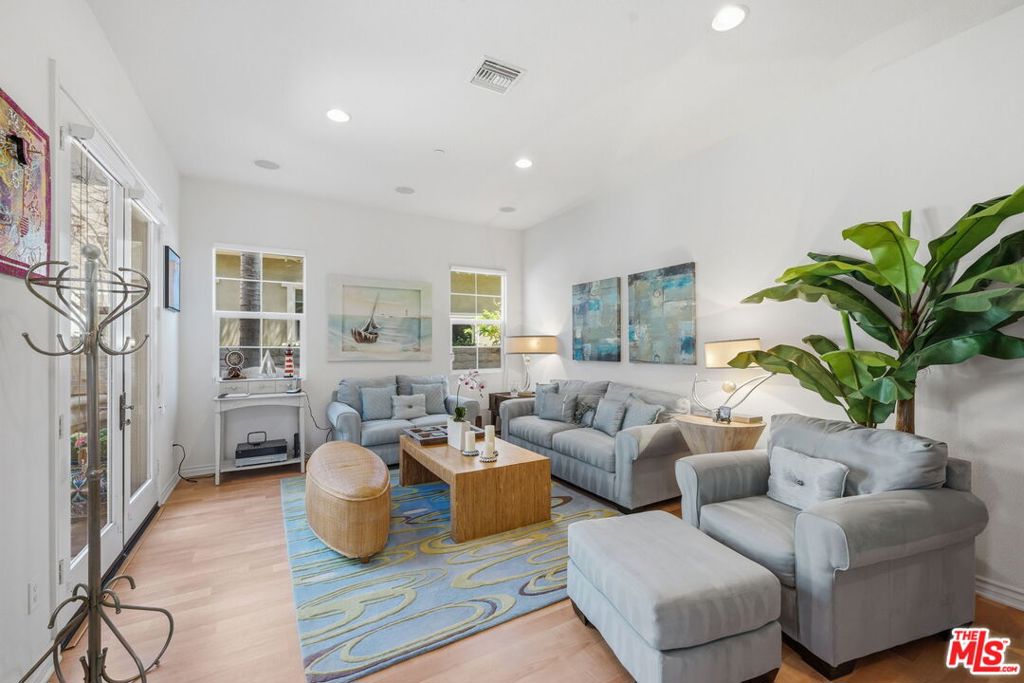 4061 Adriatic Street Property Photo 15