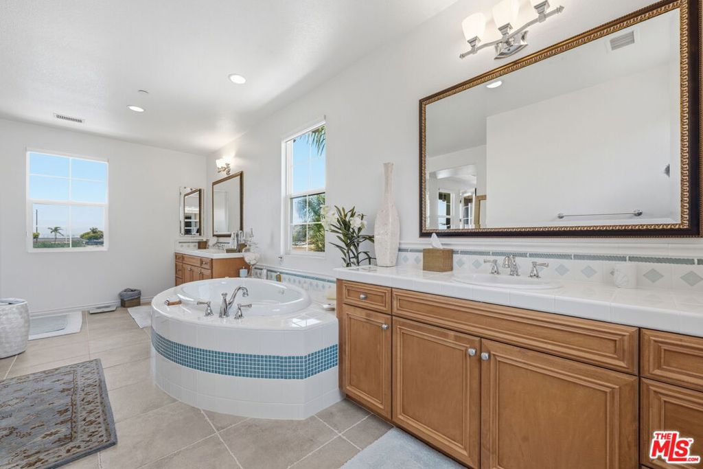 4061 Adriatic Street Property Photo 28