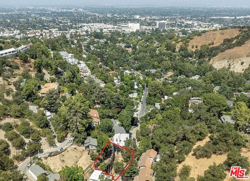 3941 Pacheco Drive Property Photo 2