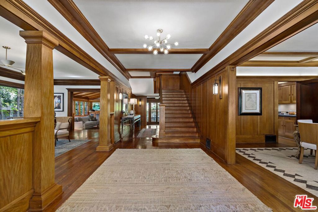 111 S Van Ness Avenue Property Photo 2