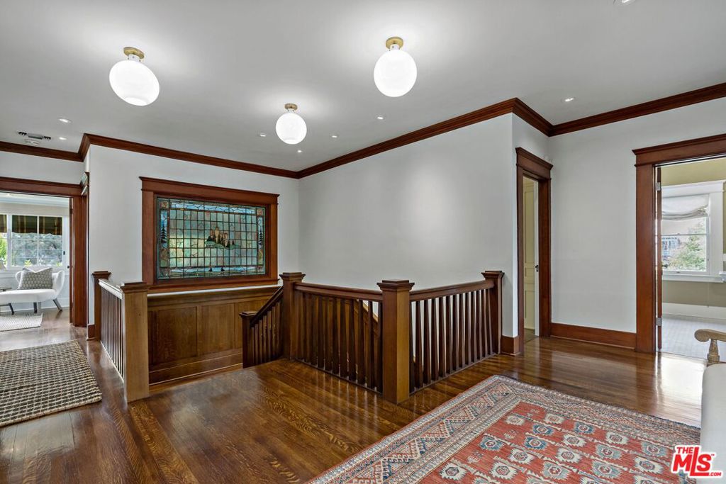 111 S Van Ness Avenue Property Photo 12