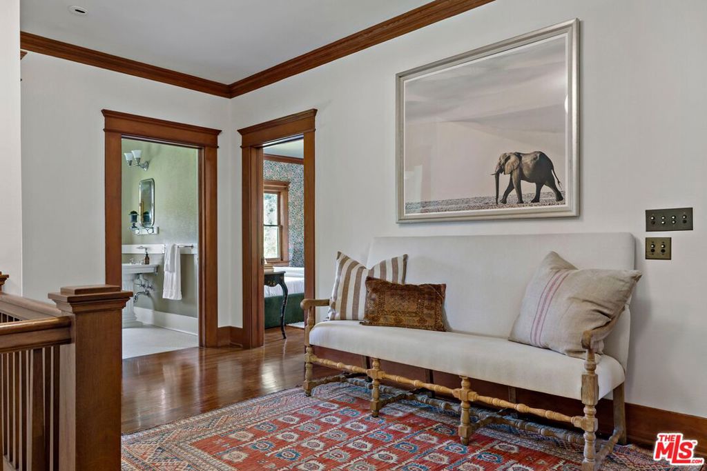 111 S Van Ness Avenue Property Photo 13
