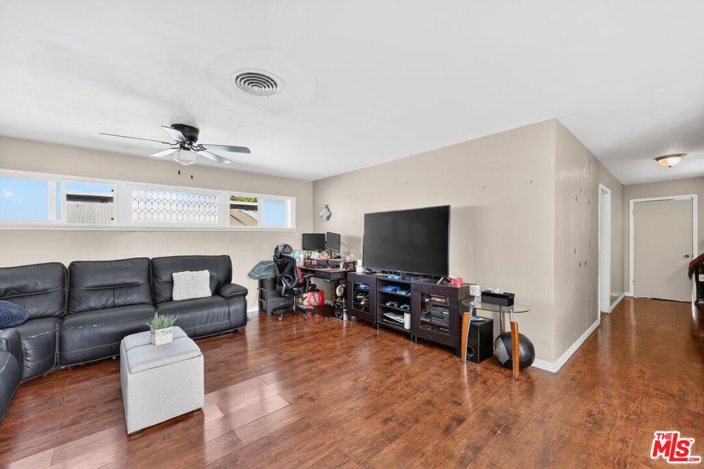 423 E 127th Street Property Photo 40