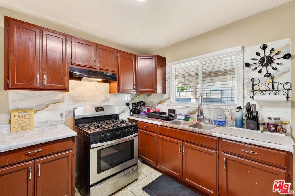 423 E 127th Street Property Photo 45