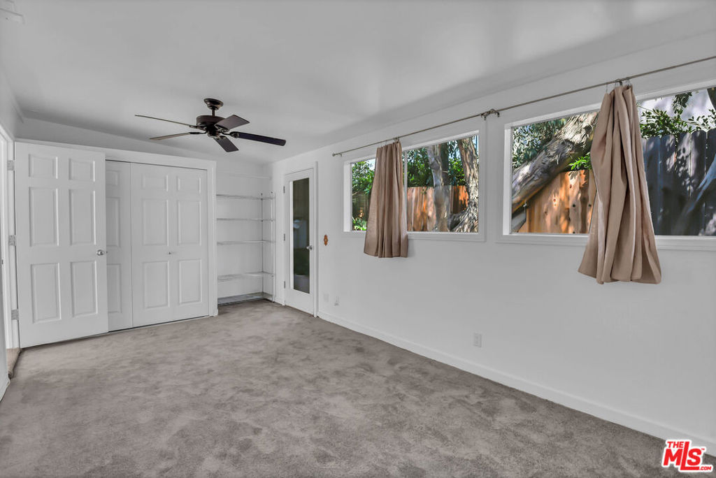 6456 Surfside Way Apt. Property Photo 10