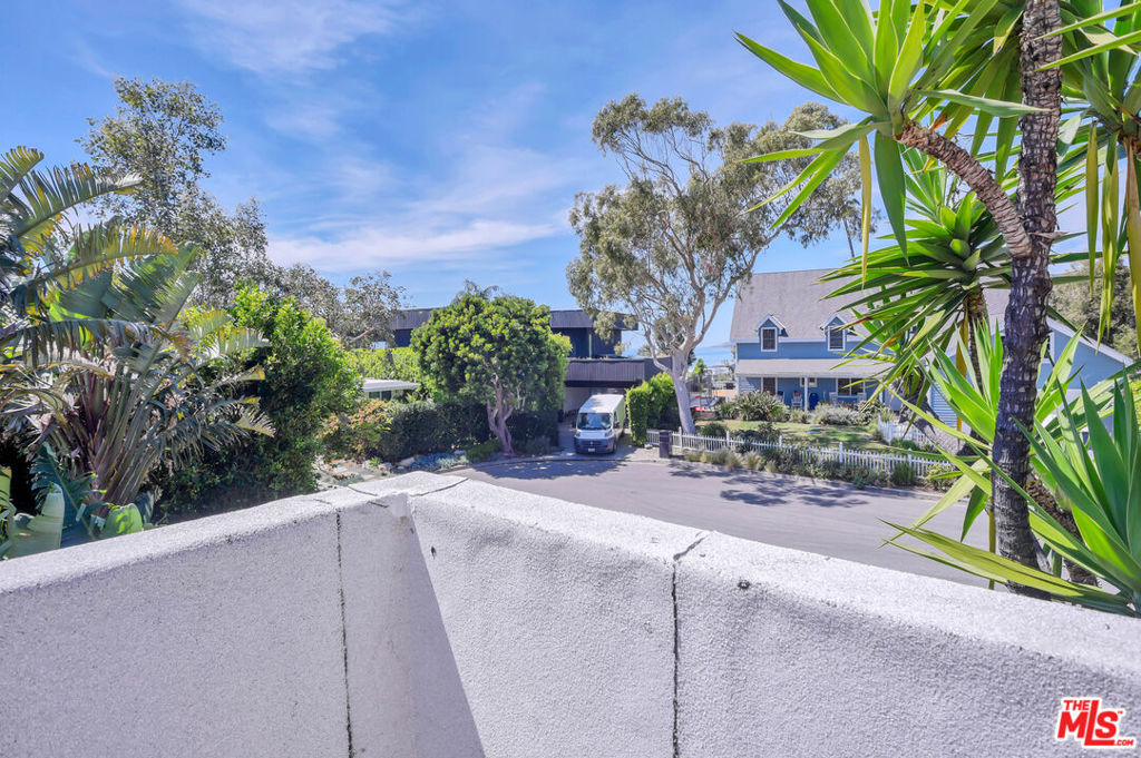 6456 Surfside Way Apt. Property Photo 15