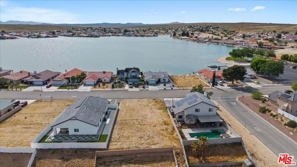26719 Blue Water Road Property Photo 3