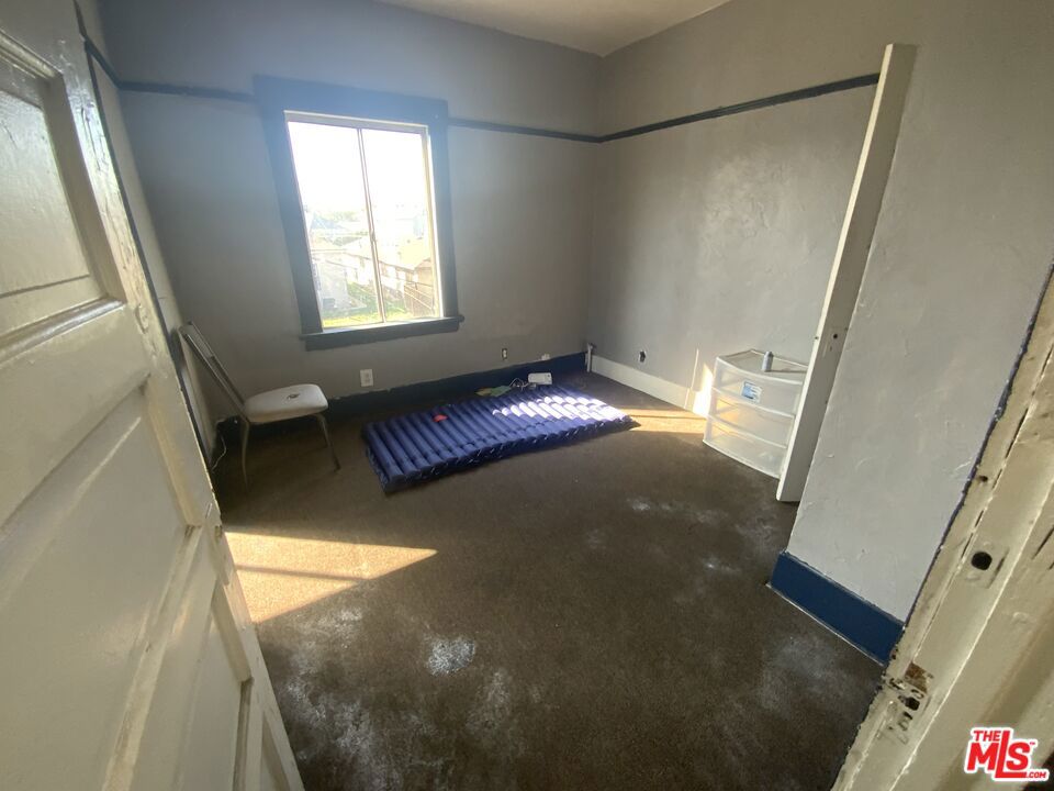 3770 Maple Avenue Property Photo 6
